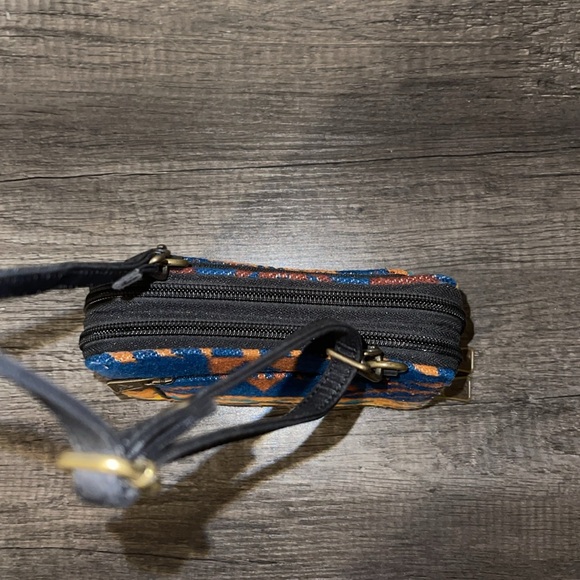 Pendleton Crossbody Purse - Picture 4 of 8